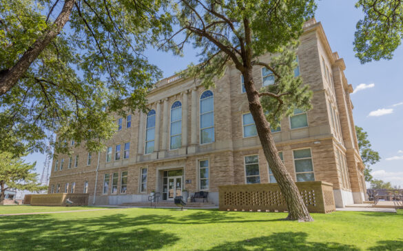 Terry_County_Courthouse_August_2020